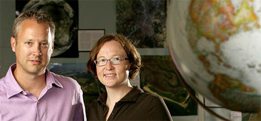 ES prof. Daniel Scott and grad student Jackie Dawson