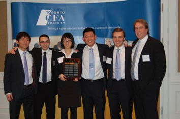 Waterloo accounting team at the Toronto CFA competition.