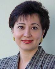 ECE prof Ladan Tahvildari