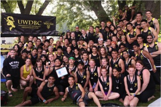 Dragon Boat teams pose for group photo.